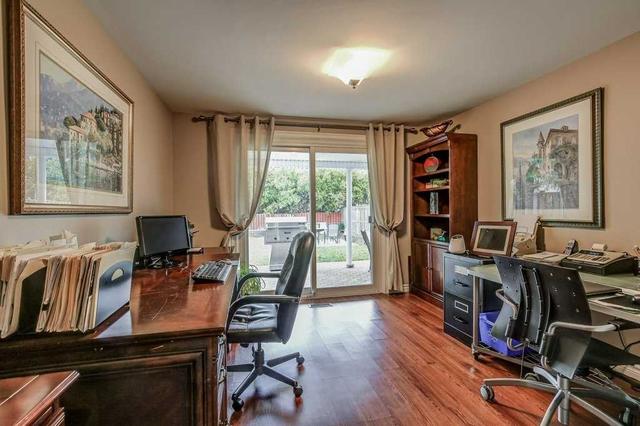 unit 2 - 580 Tedwyn Dr, House semidetached with 2 bedrooms, 1 bathrooms and 2 parking in Mississauga ON | Image 2