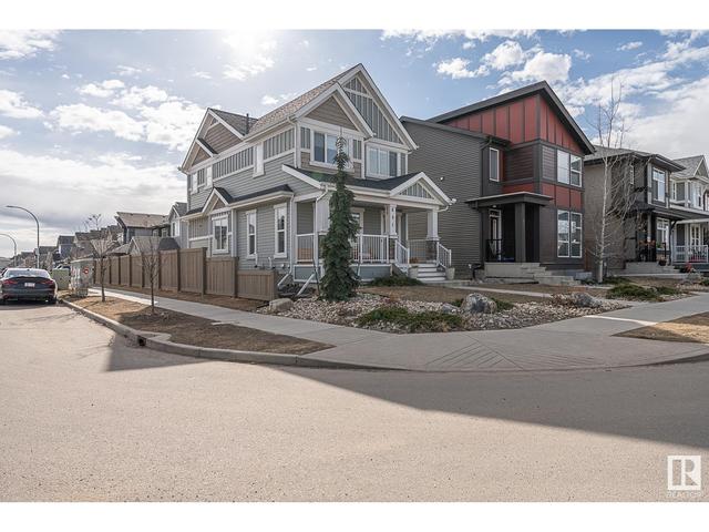 651 Secord Bv Nw, House detached with 3 bedrooms, 2 bathrooms and 2 parking in Edmonton AB | Image 1