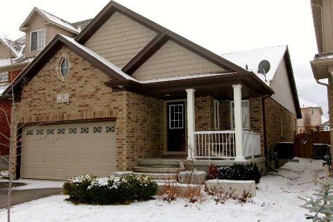 56 Bowen Dr, House detached with 1 bedrooms, 3 bathrooms and 2 parking in Guelph ON | Image 1