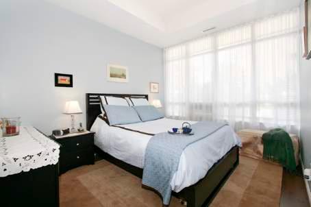 101 - 900 Mount Pleasant Rd, Condo with 2 bedrooms, 2 bathrooms and 1 parking in Toronto ON | Image 2