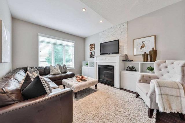 3260 Sealey Cres, House detached with 3 bedrooms, 4 bathrooms and 4 parking in Burlington ON | Image 3