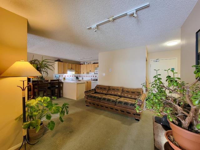 210 - 2035 Panorama Drive, Condo with 2 bedrooms, 2 bathrooms and null parking in East Kootenay F BC | Image 18