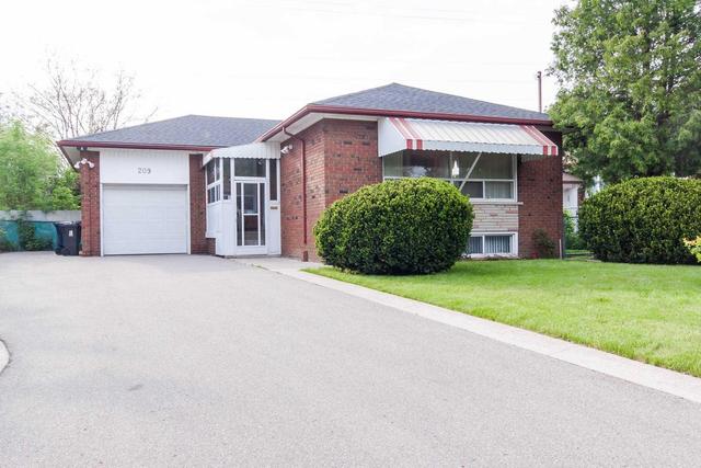 209 Verobeach Blvd, House detached with 3 bedrooms, 2 bathrooms and 5 parking in Toronto ON | Image 2