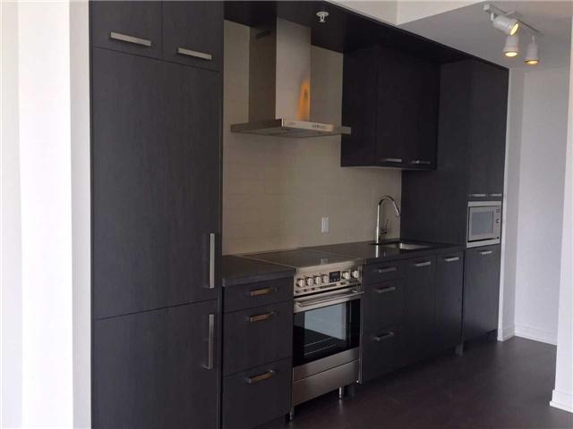 s704 - 455 Front St E, Condo with 1 bedrooms, 1 bathrooms and 1 parking in Toronto ON | Image 4
