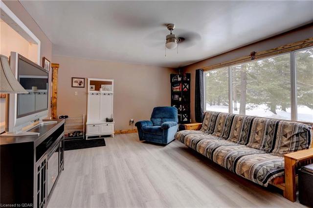 19454 Highway 41, House detached with 3 bedrooms, 1 bathrooms and null parking in Addington Highlands ON | Image 20