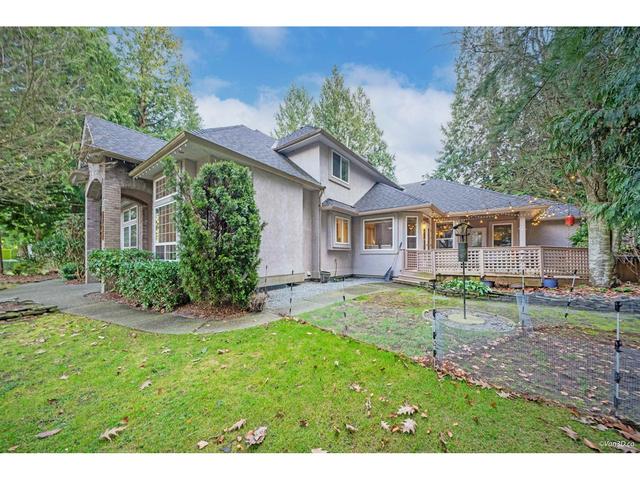 13892 30 Avenue, House detached with 4 bedrooms, 3 bathrooms and 3 parking in Surrey BC | Image 37