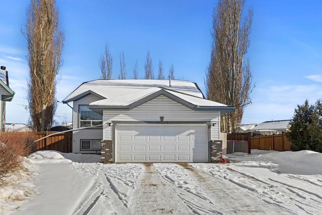 10301 -73 Ave, House detached with 6 bedrooms, 3 bathrooms and 5 parking in Grande Prairie AB | Image 1