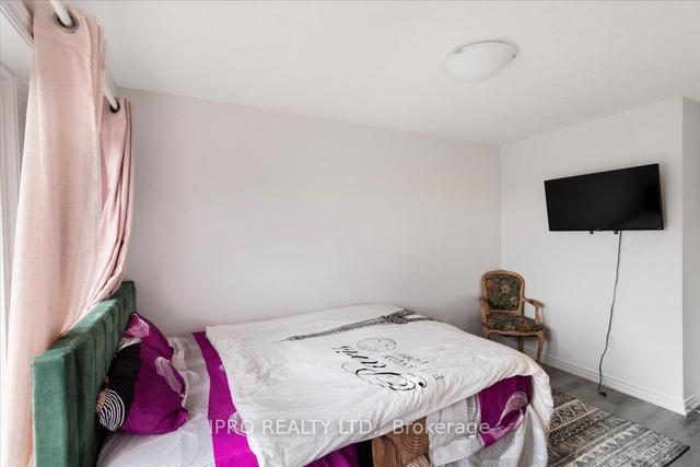 25 - 61 Soho St, House attached with 3 bedrooms, 3 bathrooms and 2 parking in Hamilton ON | Image 6