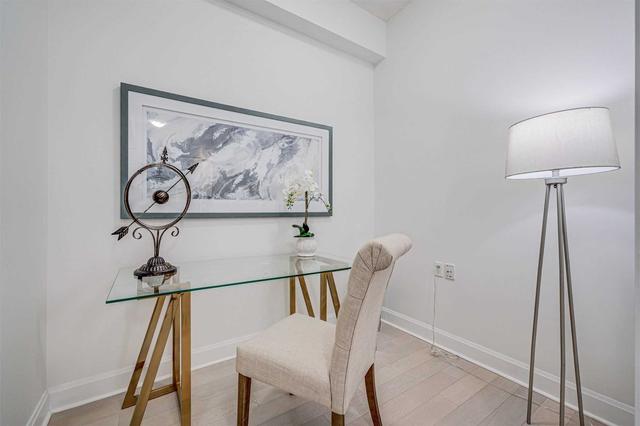 3703 - 33 Shore Breeze Dr, Condo with 1 bedrooms, 1 bathrooms and 1 parking in Toronto ON | Image 4