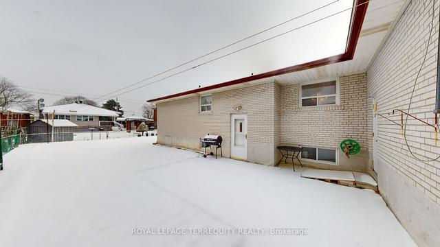 23 Pondsview Dr, House detached with 3 bedrooms, 2 bathrooms and 4 parking in Toronto ON | Image 30