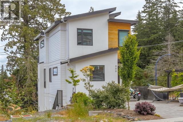 906 Peace Keeping Cres, House detached with 3 bedrooms, 4 bathrooms and 3 parking in Langford BC | Image 7