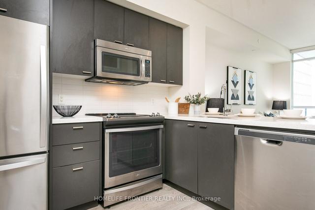 412 - 30 Roehampton Ave, Condo with 1 bedrooms, 1 bathrooms and 0 parking in Toronto ON | Image 6