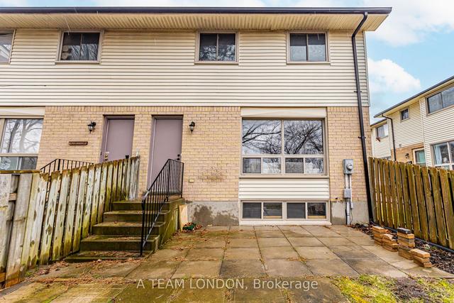 38 - 355 Sandringham Cres, Townhouse with 3 bedrooms, 2 bathrooms and 1 parking in London ON | Image 26