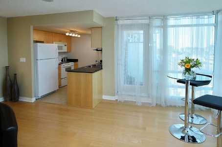 1106 - 397 Front St, Condo with 1 bedrooms, 1 bathrooms and null parking in Toronto ON | Image 3