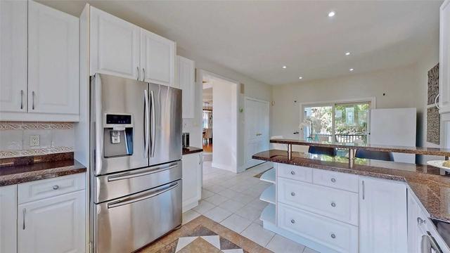 12 Kenton Dr, House detached with 4 bedrooms, 5 bathrooms and 4 parking in Toronto ON | Image 7