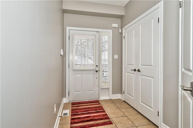 1 - 540 Guelph Line, Townhouse with 2 bedrooms, 4 bathrooms and 1 parking in Burlington ON | Image 3