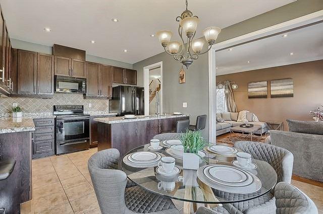 465 Woodspring Ave, House detached with 3 bedrooms, 4 bathrooms and 2 parking in Newmarket ON | Image 8