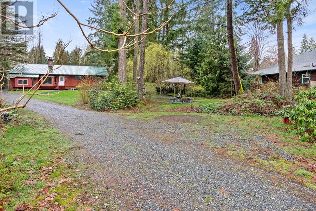 353 Powerhouse Rd, House detached with 4 bedrooms, 5 bathrooms and 10 parking in Comox Valley C (Puntledge   Black Creek) BC | Image 81