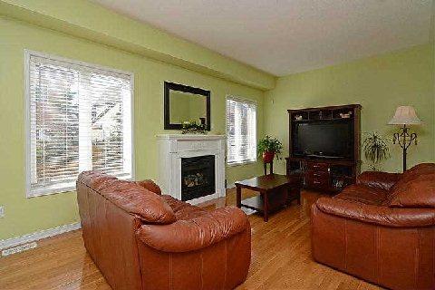 81 Seward Dr, House detached with 4 bedrooms, 3 bathrooms and 4 parking in Ajax ON | Image 2