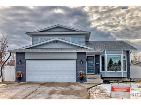 9115 138 Av Nw, House detached with 4 bedrooms, 3 bathrooms and 6 parking in Edmonton AB | Card Image