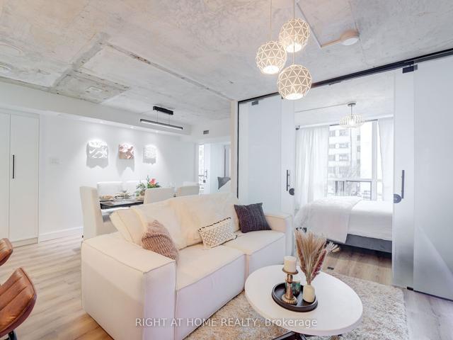 308 - 92 King St E, Condo with 2 bedrooms, 2 bathrooms and 1 parking in Toronto ON | Image 37