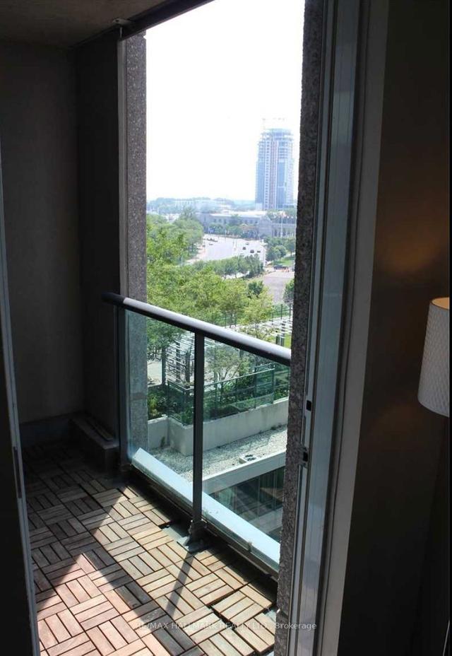 1101 - 219 Fort York St, Condo with 1 bedrooms, 1 bathrooms and 1 parking in Toronto ON | Image 15