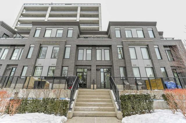 at2 - 53 Arthur St S, Townhouse with 2 bedrooms, 3 bathrooms and 1 parking in Guelph ON | Image 1
