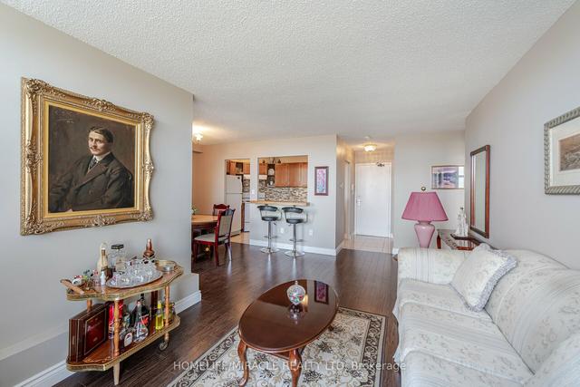 809 - 335 Driftwood Ave, Condo with 2 bedrooms, 1 bathrooms and 1 parking in Toronto ON | Image 14