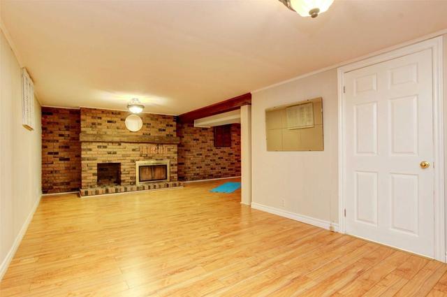 2 Willis Dr, House detached with 4 bedrooms, 2 bathrooms and 6 parking in Brampton ON | Image 22