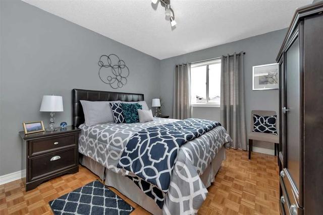 15 Richwood St, House detached with 3 bedrooms, 4 bathrooms and 4 parking in Toronto ON | Image 13