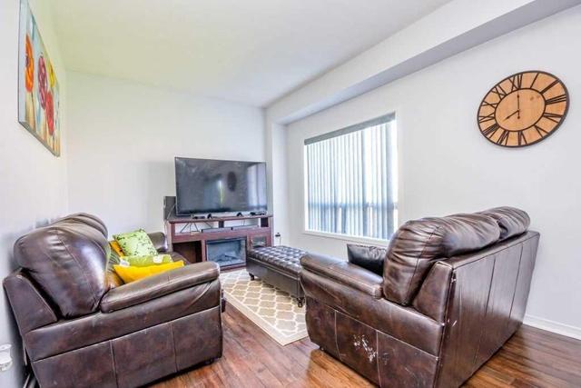 83 Knowles Dr, House detached with 3 bedrooms, 4 bathrooms and 1 parking in Toronto ON | Image 5