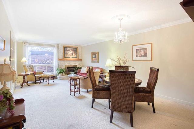 2 - 1564 Kerns Rd, Townhouse with 3 bedrooms, 4 bathrooms and 3 parking in Burlington ON | Image 4