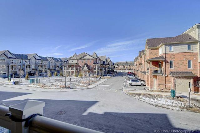 1810 Rex Heath Dr, Townhouse with 3 bedrooms, 3 bathrooms and 2 parking in Pickering ON | Image 5