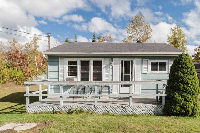 39 Clarence Ave, House detached with 2 bedrooms, 1 bathrooms and 5 parking in South Bruce Peninsula ON | Image 12