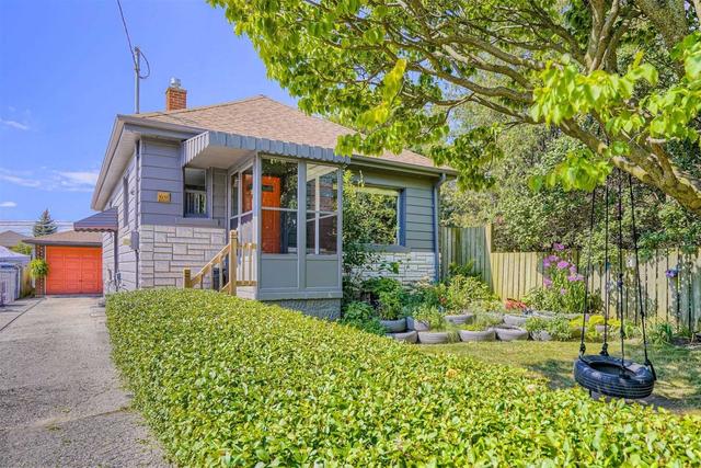 60 Harold St, House detached with 3 bedrooms, 2 bathrooms and 3 parking in Toronto ON | Image 1