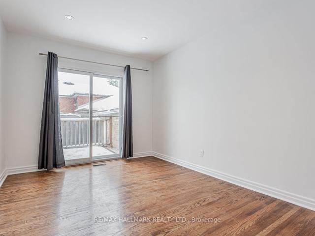 131 Searle Ave, House detached with 3 bedrooms, 3 bathrooms and 5 parking in Toronto ON | Image 7
