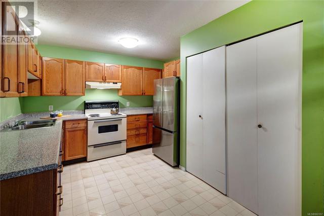 2 - 10 Ashlar Rd, House attached with 1 bedrooms, 1 bathrooms and 1 parking in Nanaimo BC | Image 10