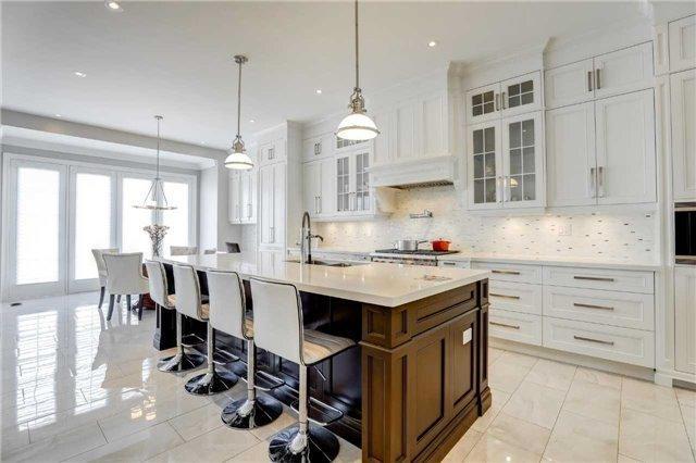 116 Frontenac Ave, House detached with 5 bedrooms, 5 bathrooms and 4 parking in Toronto ON | Image 4