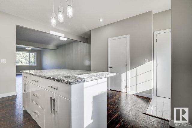 10357 149 St Nw, House semidetached with 4 bedrooms, 3 bathrooms and null parking in Edmonton AB | Image 13
