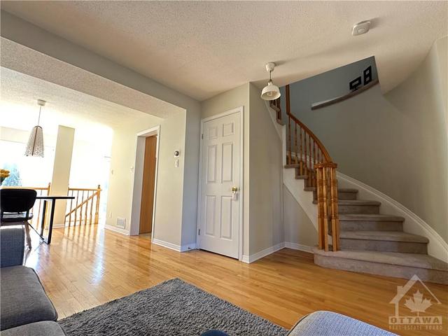 56 Celebration Street, Townhouse with 3 bedrooms, 3 bathrooms and 3 parking in Ottawa ON | Image 6