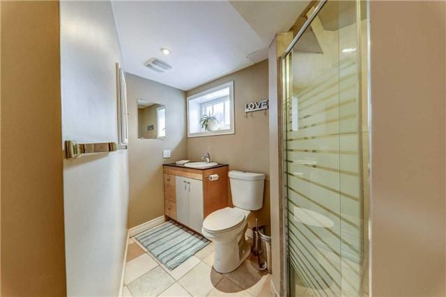 612 Curzon Ave, House detached with 2 bedrooms, 3 bathrooms and 4 parking in Mississauga ON | Image 14