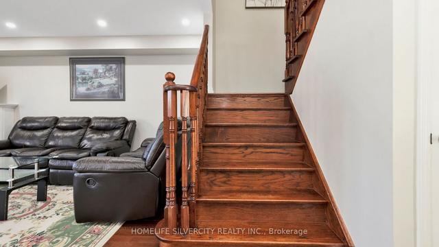 10 William Cowles Dr, House detached with 3 bedrooms, 3 bathrooms and 5 parking in Clarington ON | Image 15
