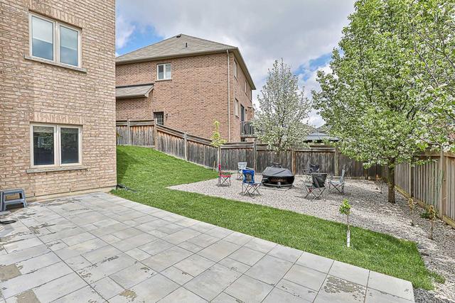 34 Heaney Crt, House detached with 4 bedrooms, 4 bathrooms and 6 parking in Aurora ON | Image 30