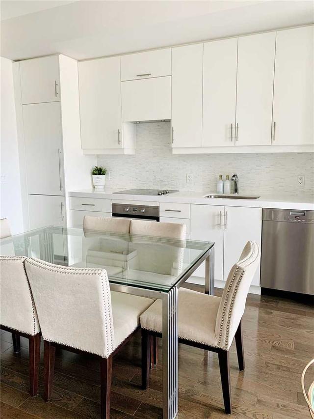 717 - 23 Glebe Rd W, Condo with 2 bedrooms, 2 bathrooms and 1 parking in Toronto ON | Image 19