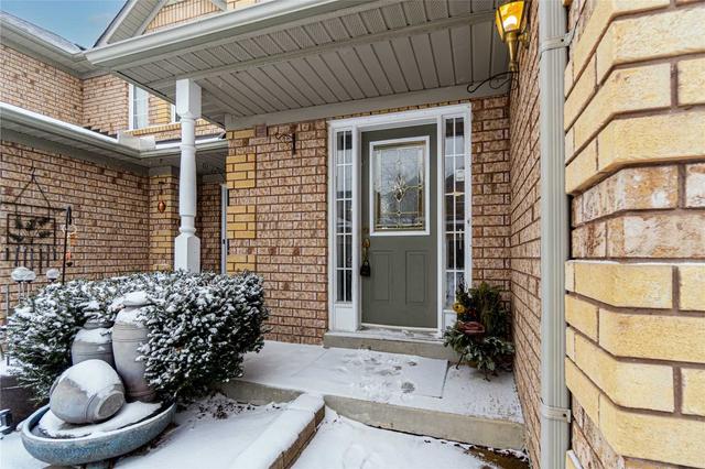 6 Ingold Lane, Townhouse with 3 bedrooms, 3 bathrooms and 2 parking in Ajax ON | Image 11