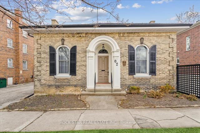 92 Charlotte St, House detached with 4 bedrooms, 2 bathrooms and 1 parking in Brantford ON | Image 23