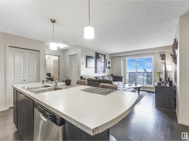 457 - 1196 Hyndman Rd Nw, Condo with 2 bedrooms, 2 bathrooms and 2 parking in Edmonton AB | Image 5