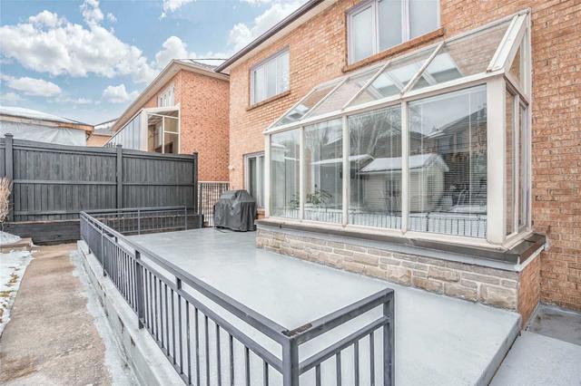 10 Paddington Pl, House detached with 4 bedrooms, 4 bathrooms and 6 parking in Vaughan ON | Image 33