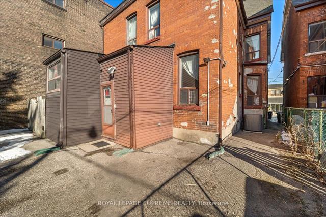 1309 King St W, House semidetached with 5 bedrooms, 2 bathrooms and 2 parking in Toronto ON | Image 35