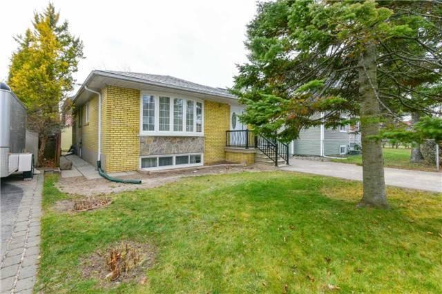 3 Joy Dr, House detached with 3 bedrooms, 2 bathrooms and 3 parking in Toronto ON | Image 3